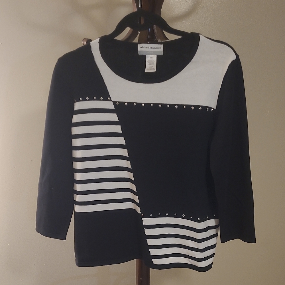 Alfred Dunner Striped Black and White Tee Sleeve Top
